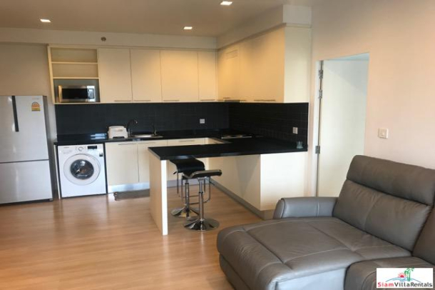 The Amethyst 39 | Large Two Bedroom Condo within Walking Distance to Phrom Phong-19
