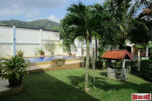 Three Bedroom with Private Pool and Lush Tropical Gardens in Kathu-4