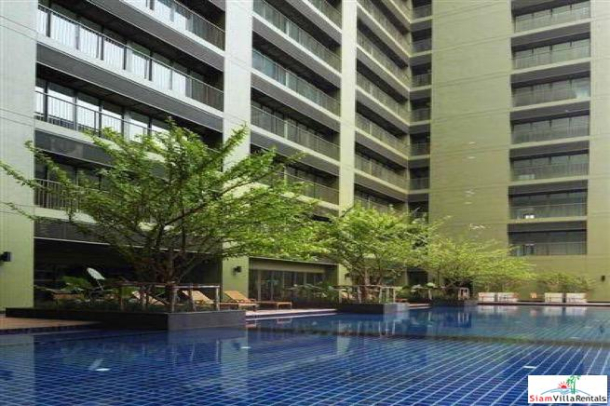 Noble Solo | Large Furnished One Bedroom Condo in a Desirable Area of Thong Lo-2