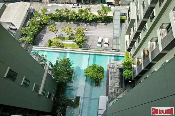 Teal Sathorn- Taksin | City Views and Close to the BTS in the Three Bedroom Condo in Wongwian Yai-25