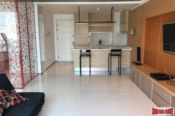 Aguston Sukhumvit 22 | Expansive City Views from this One Bedroom Condo in Phrom Phong-15