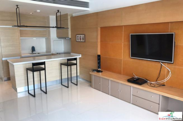 One Bedroom Condo with Expansive City Views in Phrom Phong-3
