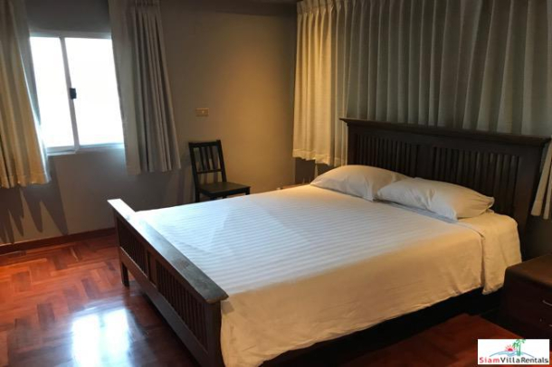 Siam Penthouse 2 | Inviting Pool Views from this Three Bedroom Condo for Rent in Lumphini-6