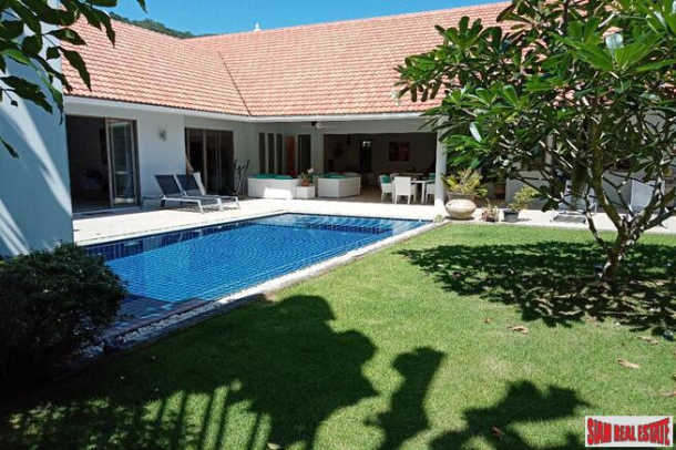 Spacious 3 Bed Pool Villa for Sale with Great Views of Big Buddha in Chalong-16