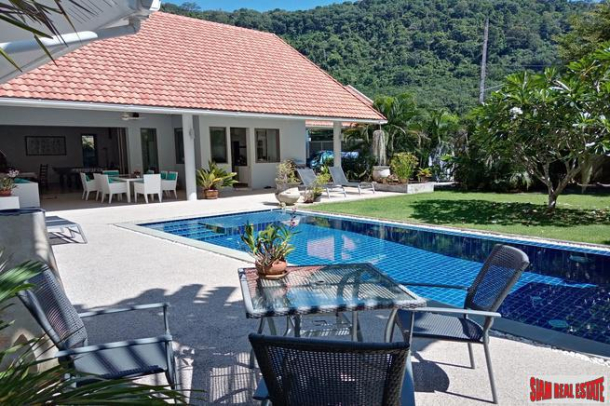 Spacious 3 Bed Pool Villa for Sale with Great Views of Big Buddha in Chalong-18