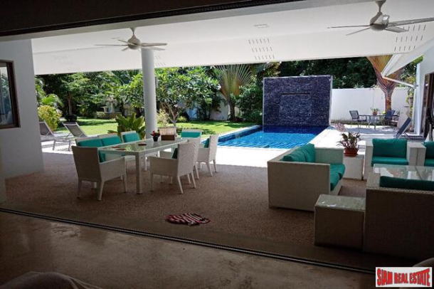 Spacious 3 Bed Pool Villa for Sale with Great Views of Big Buddha in Chalong-22