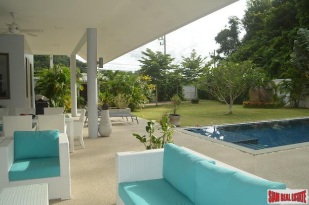Spacious 3 Bed Pool Villa for Sale with Great Views of Big Buddha in Chalong-3