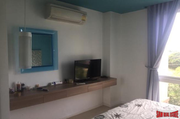 Large Sunny  Two Bedroom Condo in Jomtien-14