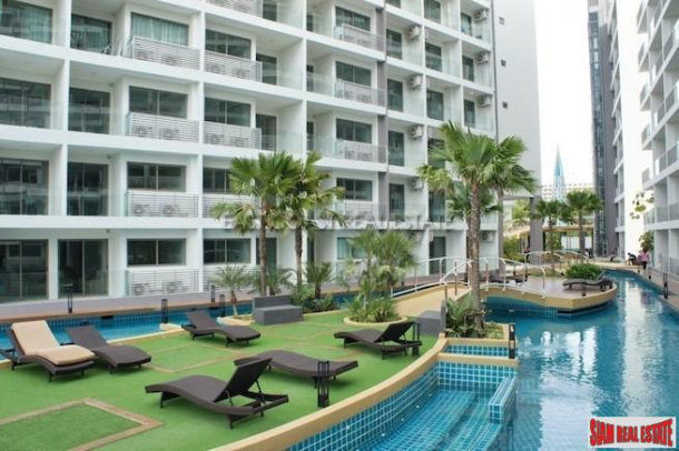 Spacious Two Bedroom Close to the Beach in Jomtien-1