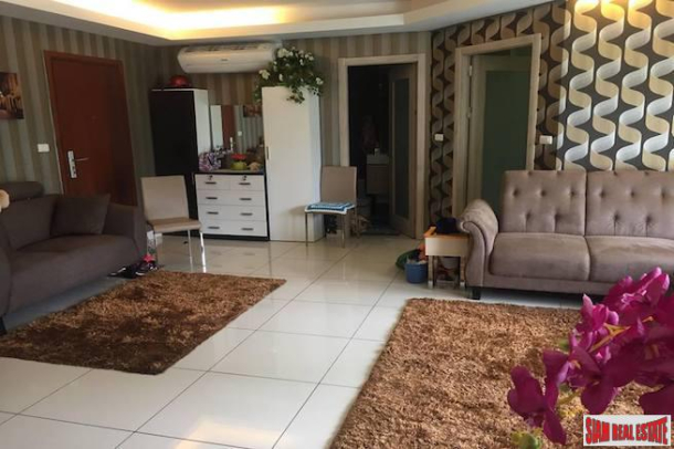 Warm and Inviting Two Bedroom Condo Close to the Beach in Jomtien-10