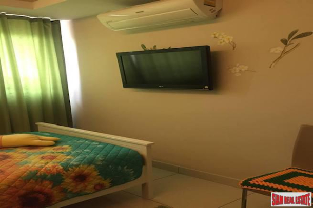 Warm and Inviting Two Bedroom Condo Close to the Beach in Jomtien-18