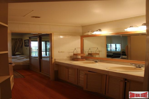 Two Bedroom Condo on Ground Floor with Extra Large Terrace in South Pattaya-12