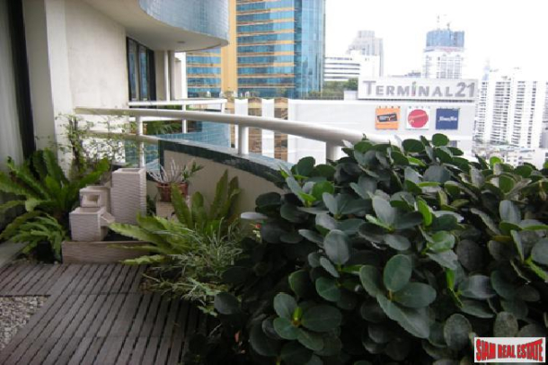 LAS COLINAS ASOKE | Extra Large Deluxe One Bedroom in the Sukhumvit Asoke Area of Bangkok-1