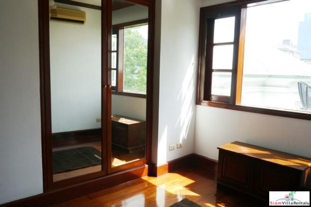Prestigious Renovated Five Bedroom House in the Heart of Sukhumvit 61 and Close to BTS Ekkamai-21