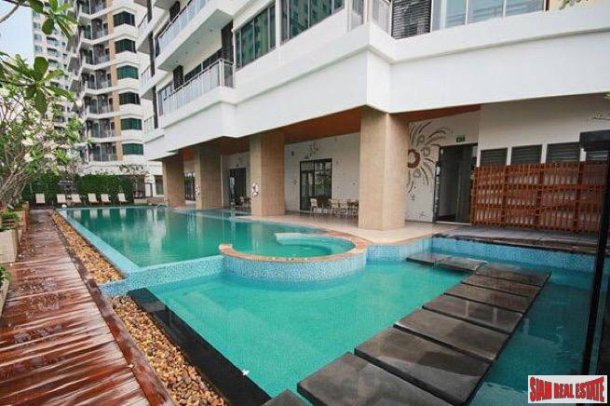 Beautiful 4 Bedroom 5 Bathroom Large Areas House with private swimming pool  - East Pattaya-23