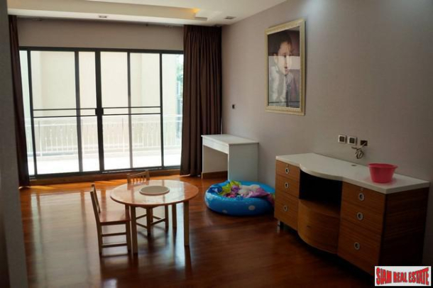 High-end living in the City Center 2 Bedroom for sale - Pattaya City-27