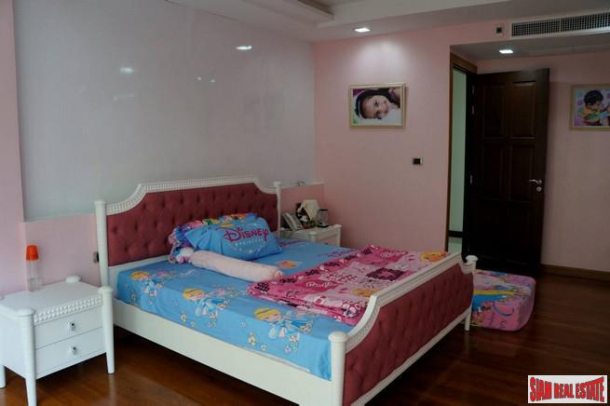High-end living in the City Center 2 Bedroom for sale - Pattaya City-30