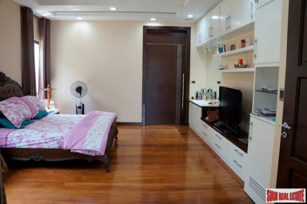 Spectacular Private Five Bedroom, Three Storey Luxury House in Phra Khanong-9