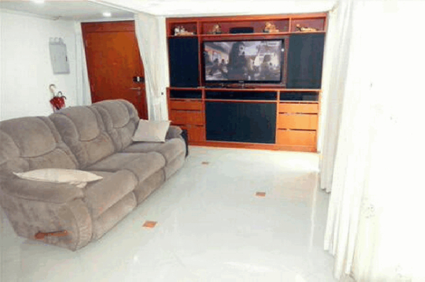 High-end living in the City Center 2 Bedroom for sale - Pattaya City-9