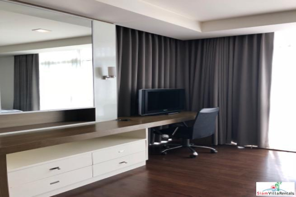 Nusasiri Grand | Roomy and Comfortable Three Bedroom Condo Extremely Close to BTS Ekkamai-9