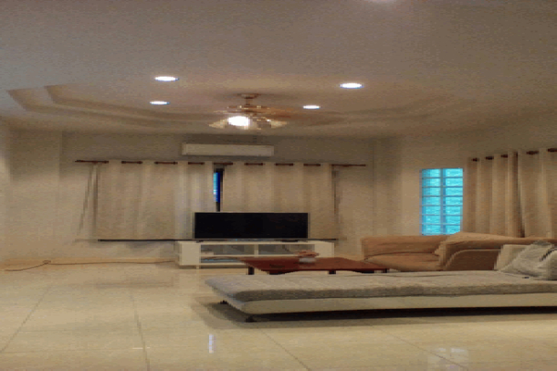 Fully furnished 3 Bedroom house for rent in North Pattaya-6