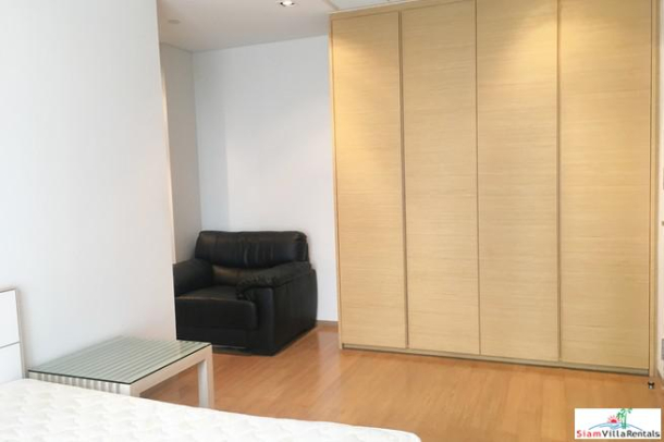 Saladaeng Residences | Large One Bedroom Condo with City Views and Modern Facilities in Lumphini-7