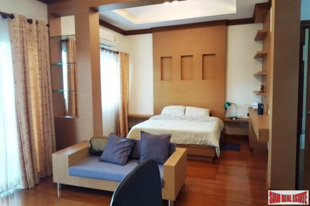 New Two Bedroom  Never Lived-in Sea View Apartment in Jomtien-18