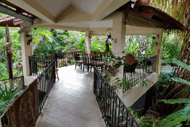 Big Beautiful 4 bedroom house and land for sale - South Pattaya-17