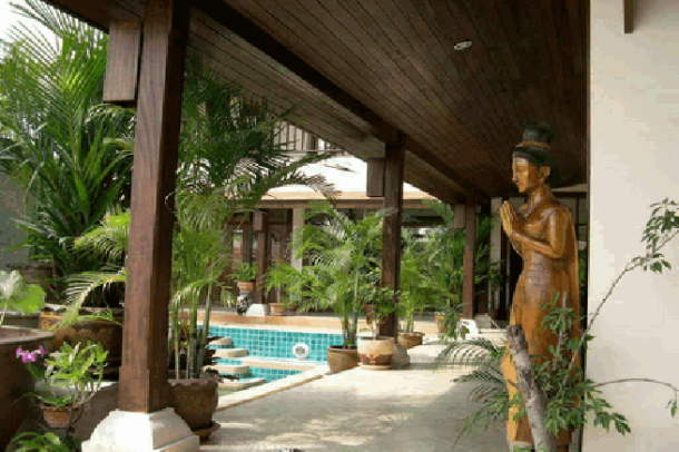 Elegant 4 bedroom house Thai-bali style for sale -East Pattaya-20