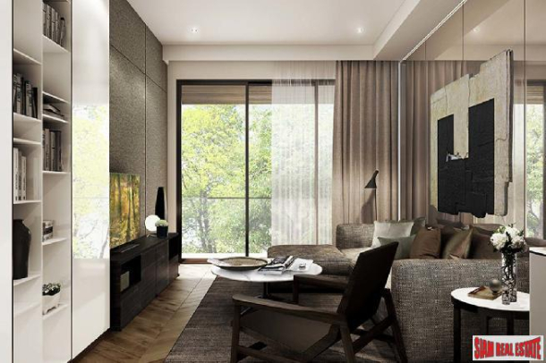 Luxury New Condo in Garden Courtyard Setting in the Heart of Bangkok at Phrom Phong.-18