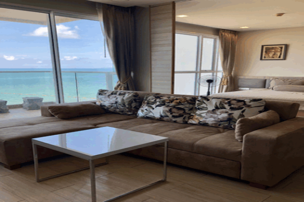 1 Bedroom Beachfront Condominium for short term- Long term Rental-4