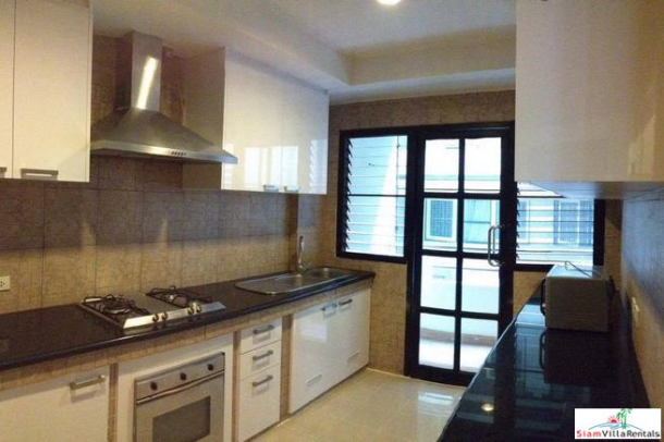 Extra Large Pet Friendly Three Bedroom Condos for Rent in Asok-4