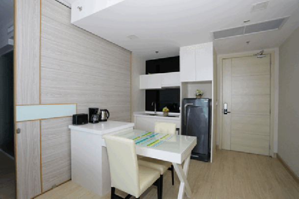 1 Bedroom Beachfront Condominium with stunning view for rent- Jomtien-2