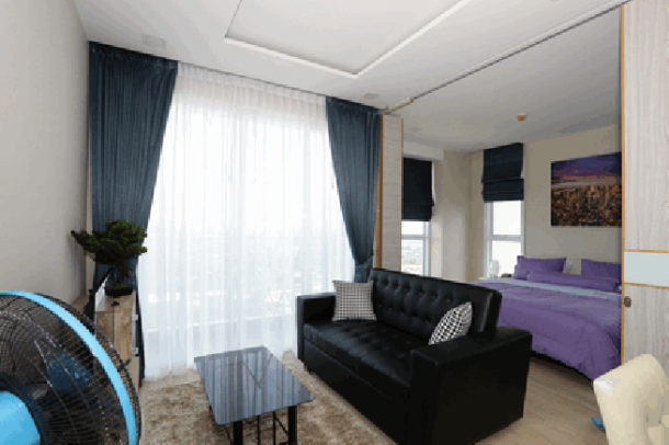1 Bedroom Beachfront Condominium with stunning view for rent- Jomtien-8