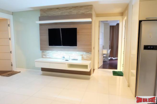 Three Bedroom with Pool View in Excellent Condition, Pattaya-10