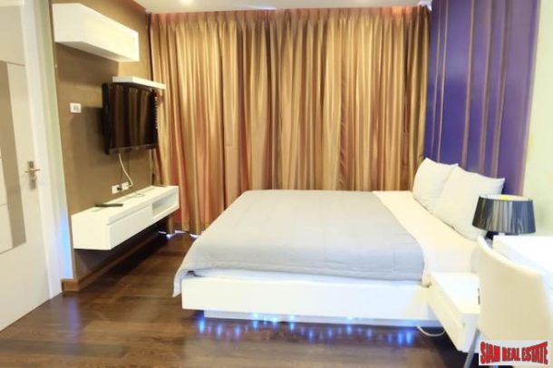 Three Bedroom with Pool View in Excellent Condition, Pattaya-6