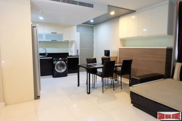 Three Bedroom with Pool View in Excellent Condition, Pattaya-8