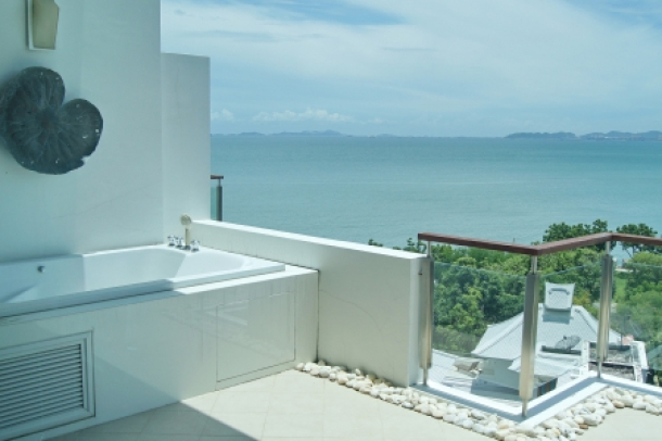 2 Bedroom Beachfront Pattaya Wongamat-13