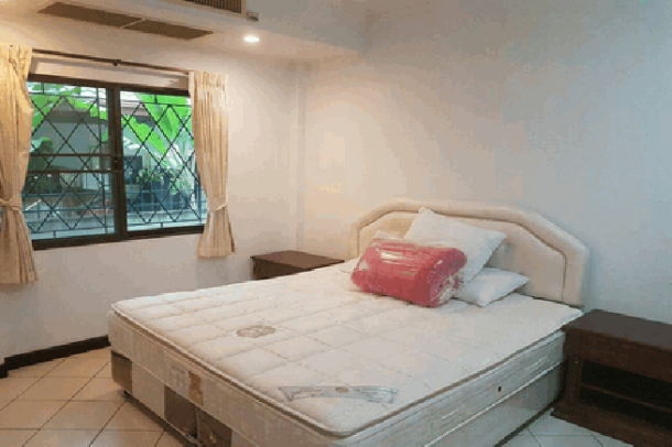 3 bedroom nice garden house for rent - East Pattaya-13