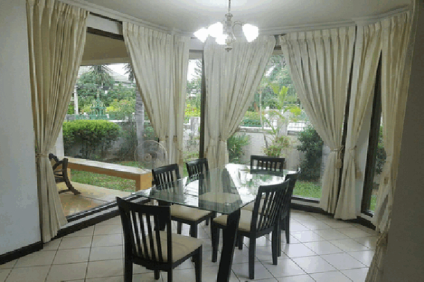 3 bedroom nice garden house for rent - East Pattaya-3