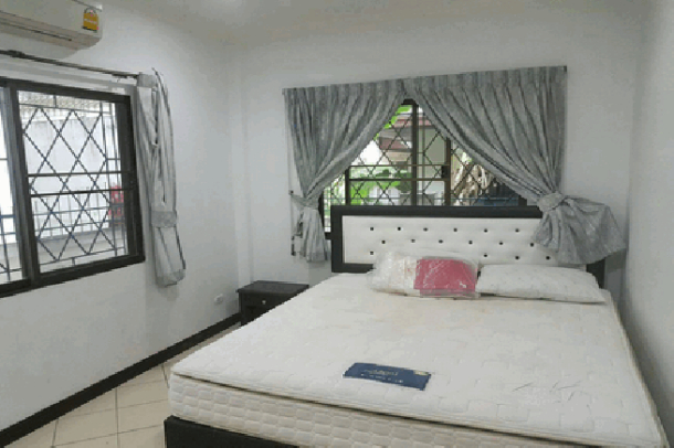 3 bedroom nice garden house for rent - East Pattaya-6
