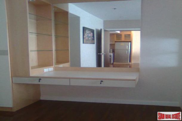 The Trendy Condominium | Convenient One Bedroom Condo with City Views in Asok-13