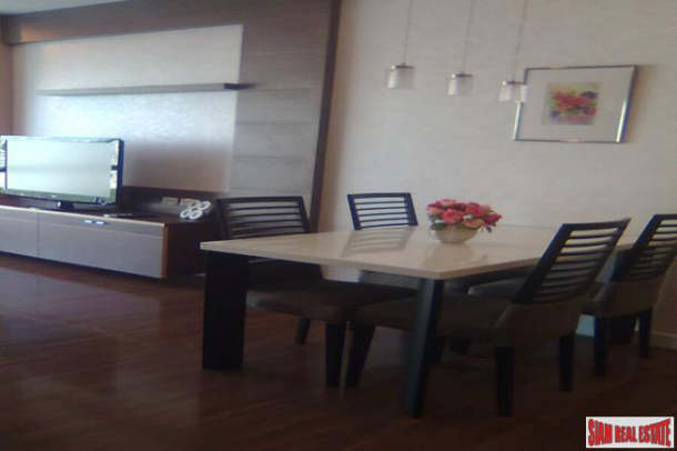 The Trendy Condominium | Convenient One Bedroom Condo with City Views in Asok-15