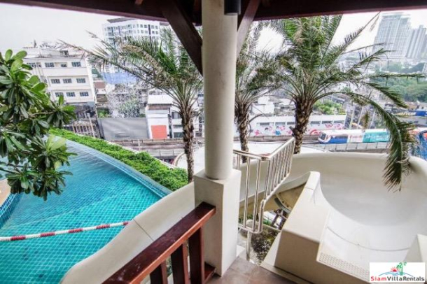 Sky Walk Residences | Large Two Bedroom on 30th Floor with Many Amenities in Phra Khanong-23
