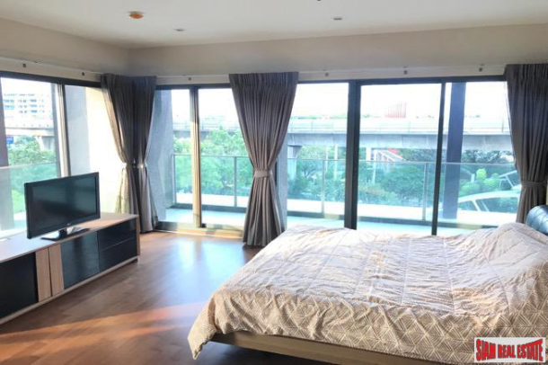 Noble Remix | Spacious Two Bedroom Condo within Walking Distance to BTS Thong Lo-14