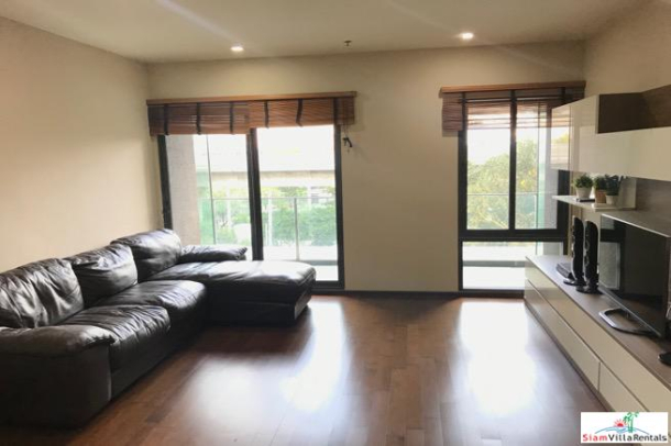 Noble Remix | Easy Walk to BTS Thong Lo from this Two Bedroom Condo for Rent-18