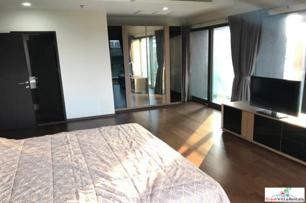 Noble Remix | Easy Walk to BTS Thong Lo from this Two Bedroom Condo for Rent-9