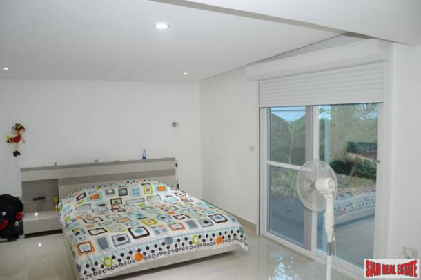 Five Bedroom Single Storey House with Private Pool, Yard and Waterfall in Jomtien-21
