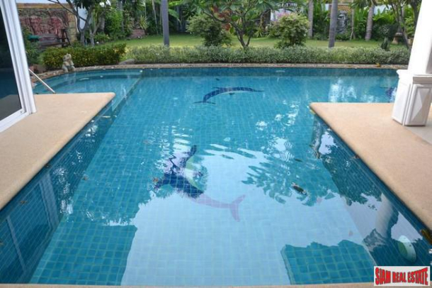 Five Bedroom Single Storey House with Private Pool, Yard and Waterfall in Jomtien-4