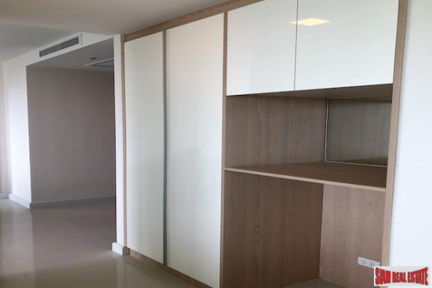 Two Bedroom Condo with Sea Views from Every Room in South Pattaya-8
